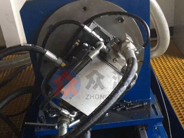 怎么维修液压齿轮油泵的噪声大且振动和发热的故障？