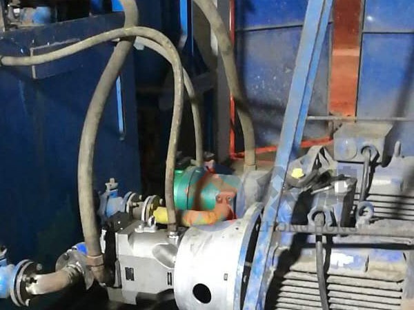 钢厂派克PV140柱塞油泵现场维修